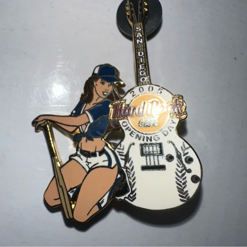 Hard Rock Cafe 2005 San Diego Collectors Pin